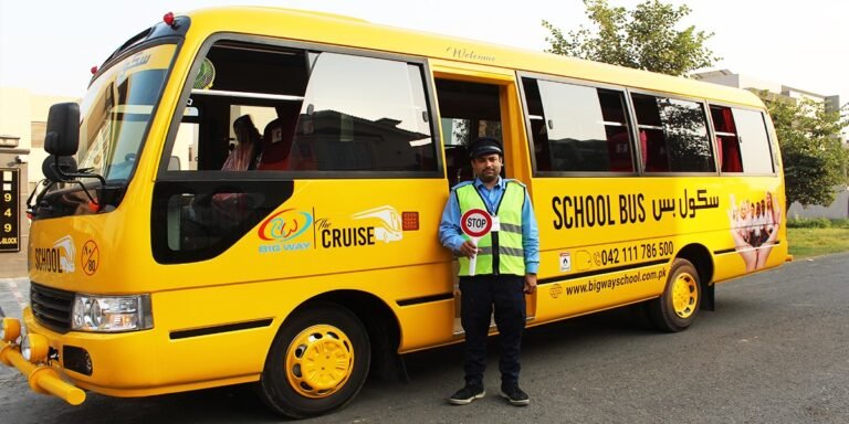 school bus in Lahore